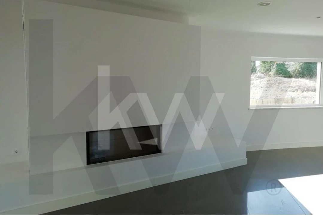 Moradia T4 para Venda em Queluz e Belas Foto 8