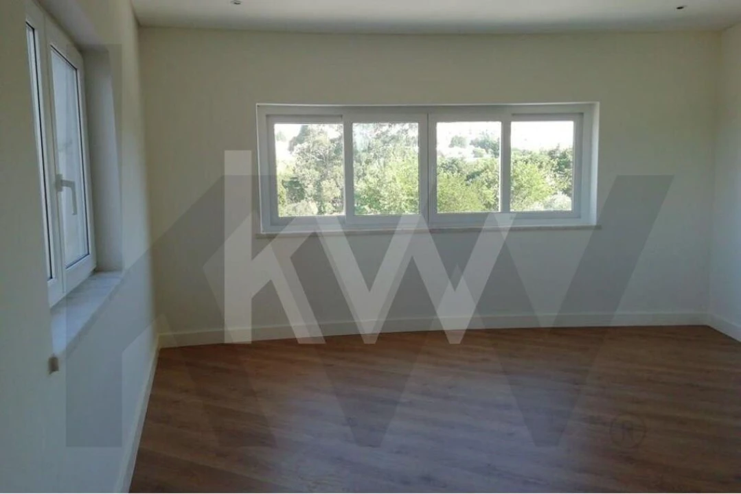 Moradia T4 para Venda em Queluz e Belas Foto 25