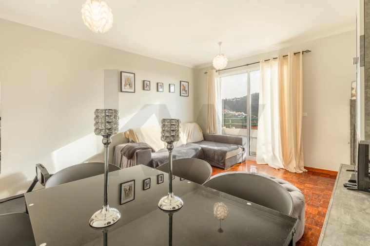 Apartamento T2 para Venda em Estreito de Camara de Lobos Foto 5