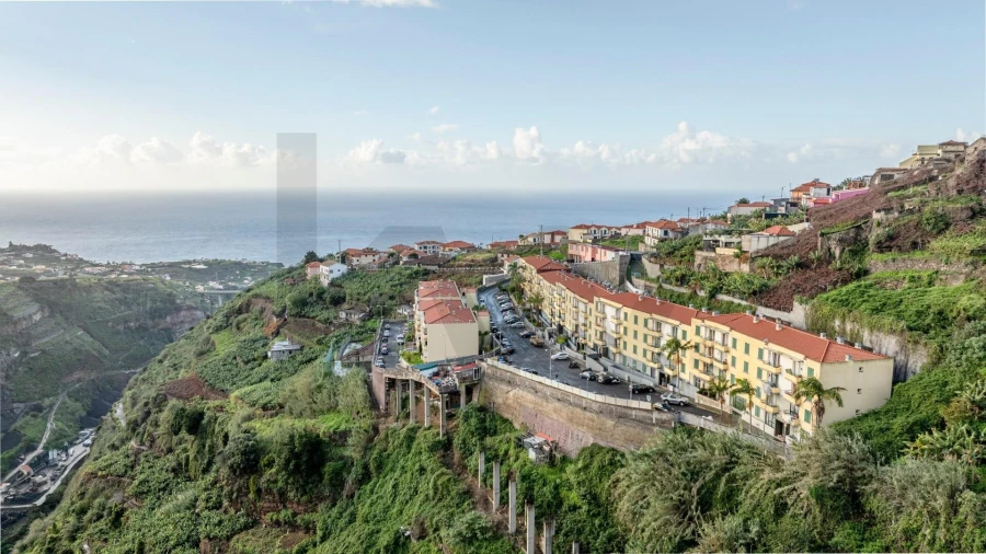 Apartamento T2 para Venda em Estreito de Camara de Lobos Foto 17