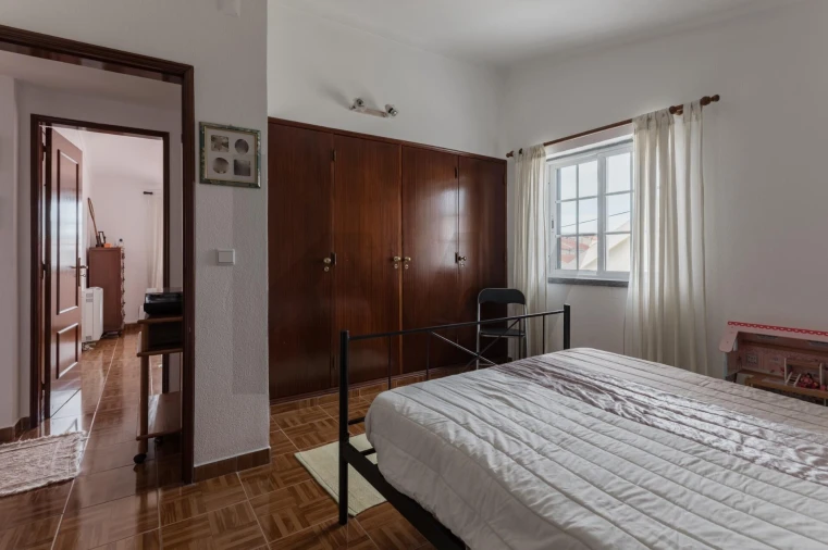 Moradia T5 para Arrendamento em Charneca de Caparica e Sobreda Foto 28