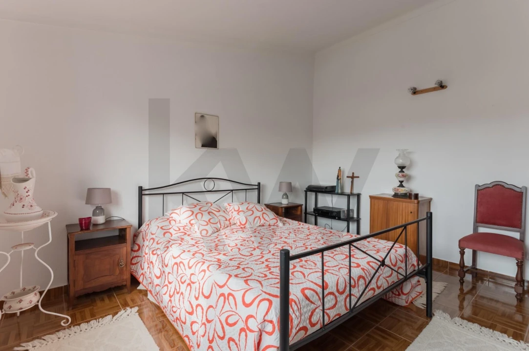 Moradia T5 para Arrendamento em Charneca de Caparica e Sobreda Foto 26