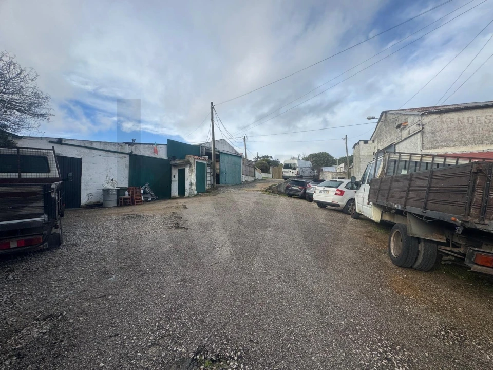Terreno para Venda em Charneca de Caparica e Sobreda Foto 6