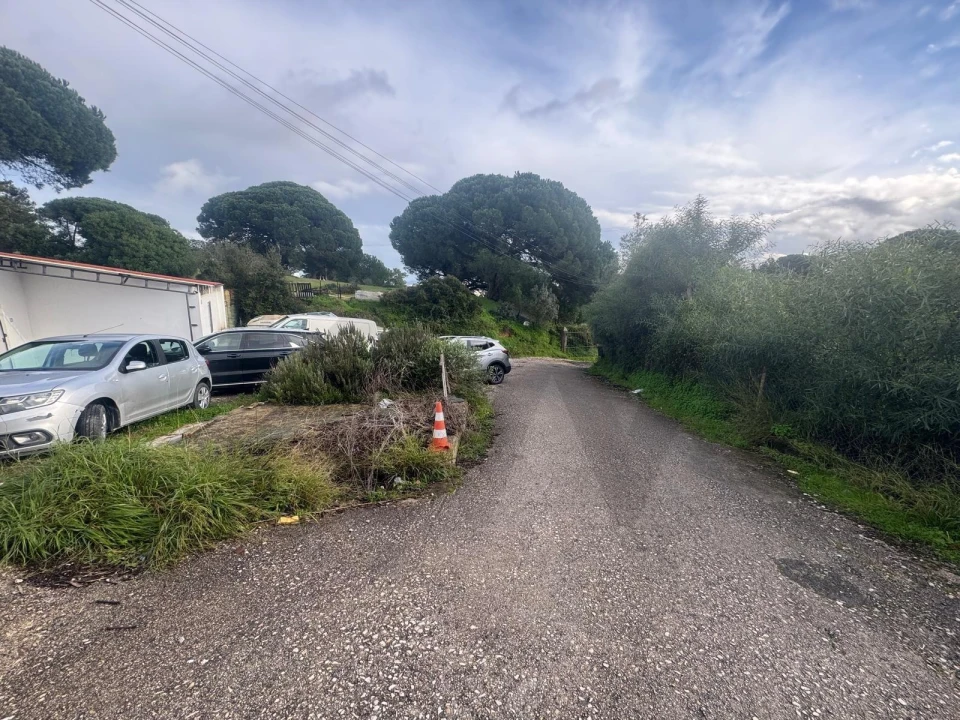 Terreno para Venda em Charneca de Caparica e Sobreda Foto 5