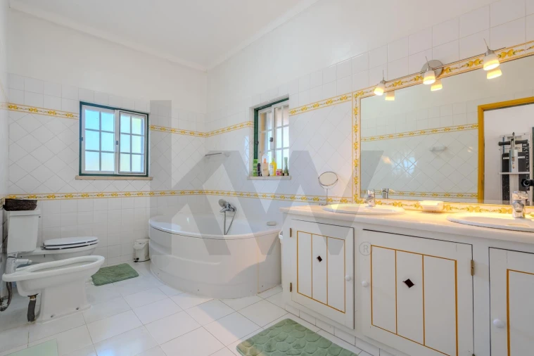 Moradia T9 para Venda em Salvaterra de Magos e Foros de Salvaterra Foto 35