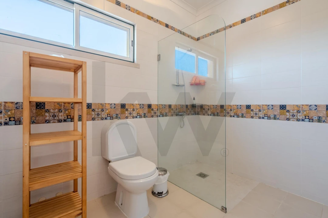 Moradia T9 para Venda em Salvaterra de Magos e Foros de Salvaterra Foto 22