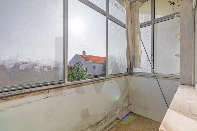 Moradia T6 para Venda em Porto Salvo Foto 43