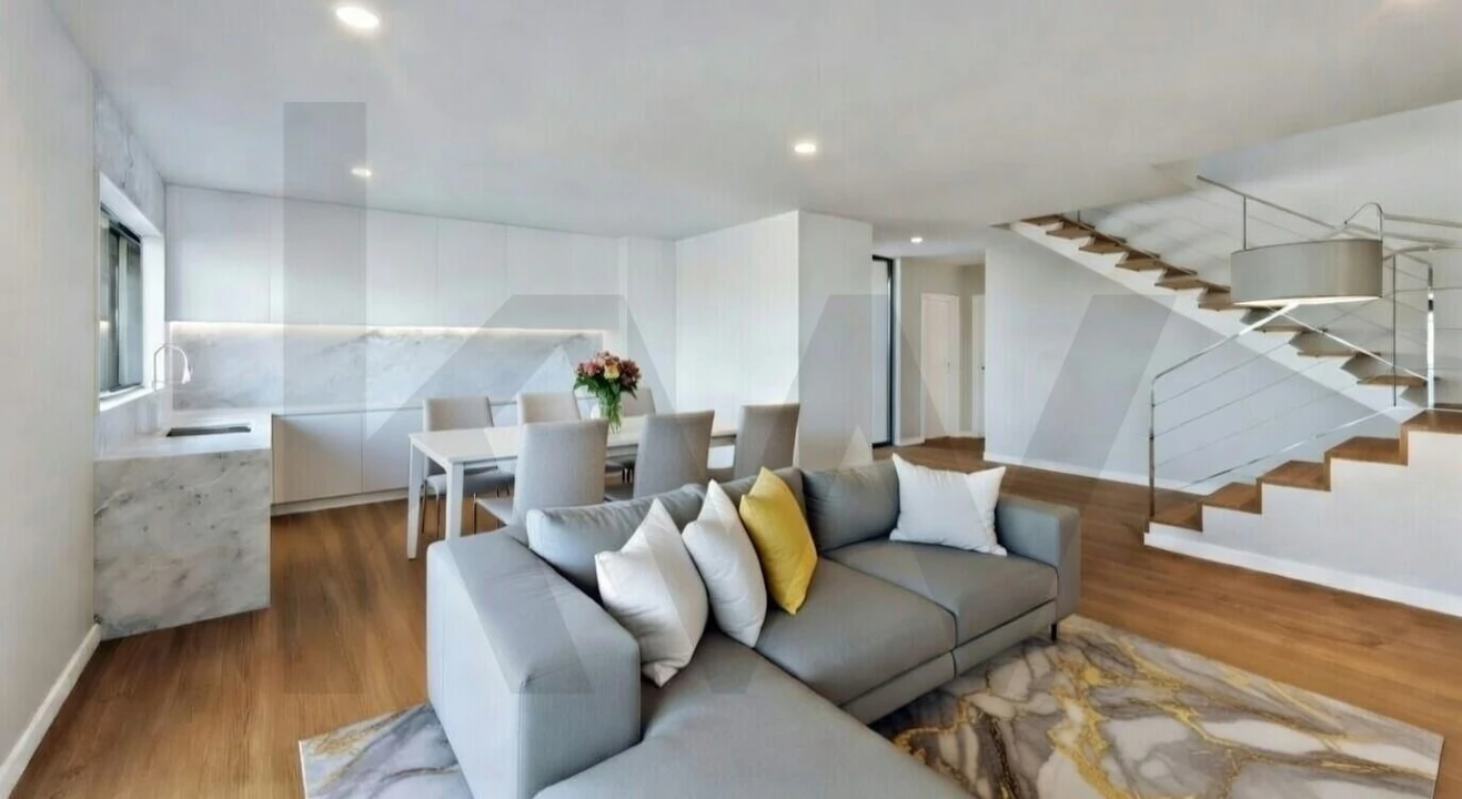 Moradia T4 para Venda em Salreu Foto 8