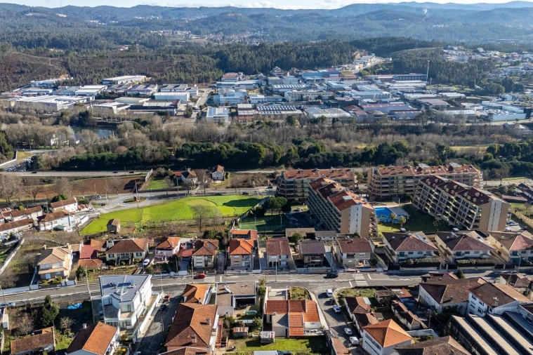Moradia T3 para Venda em São João da Madeira Foto 4