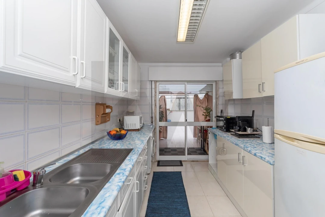 Apartamento T3 para Venda em Rio de Mouro Foto 15