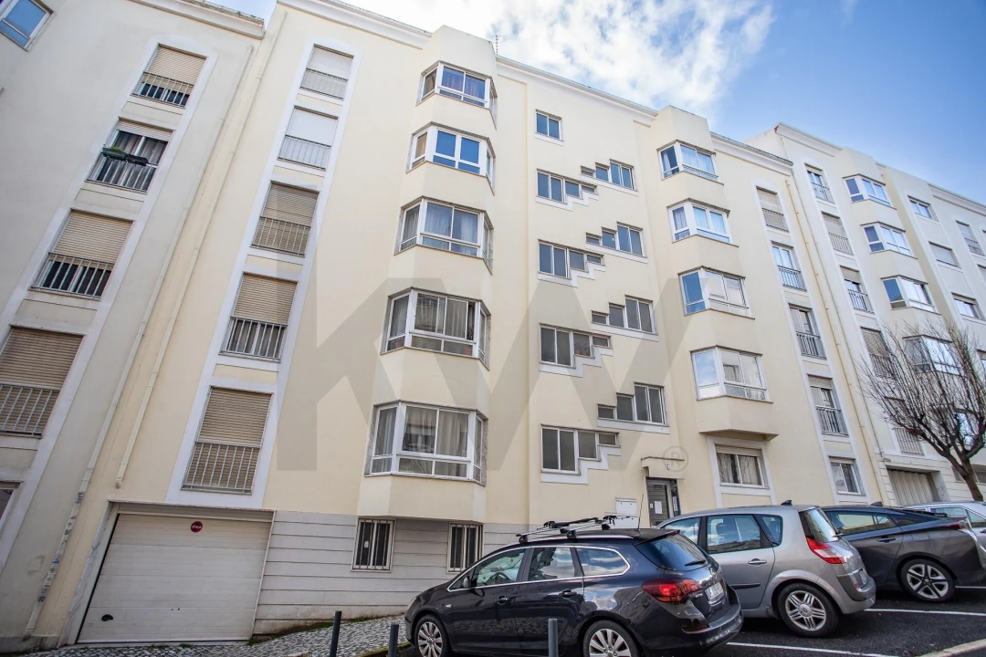 Apartamento T3 para Venda em Rio de Mouro Foto 17