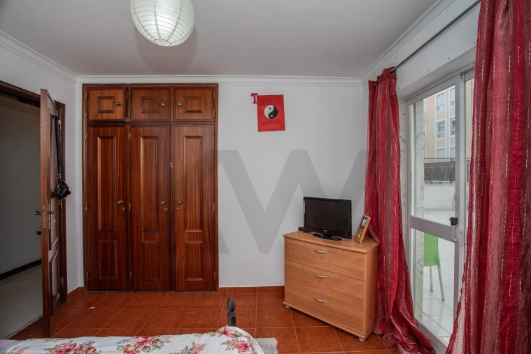 Apartamento T3 para Venda em Rio de Mouro Foto 10