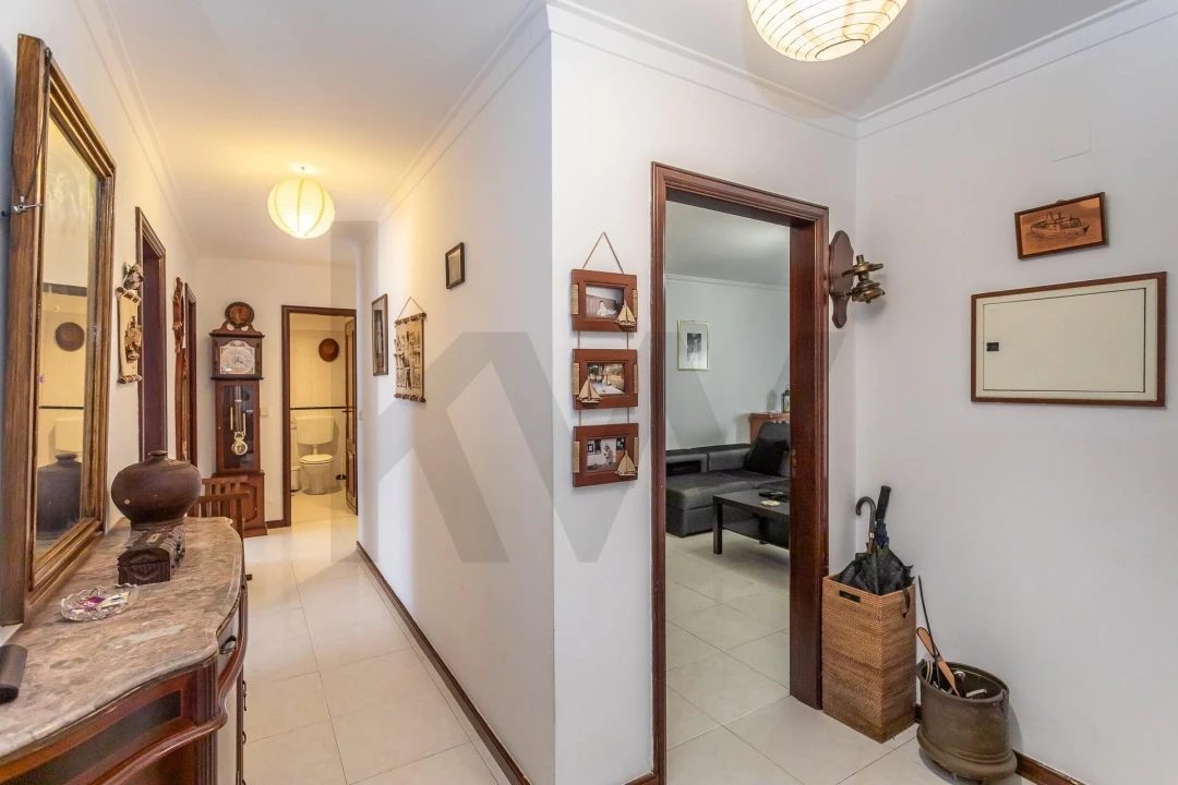 Apartamento T3 para Venda em Rio de Mouro Foto 4