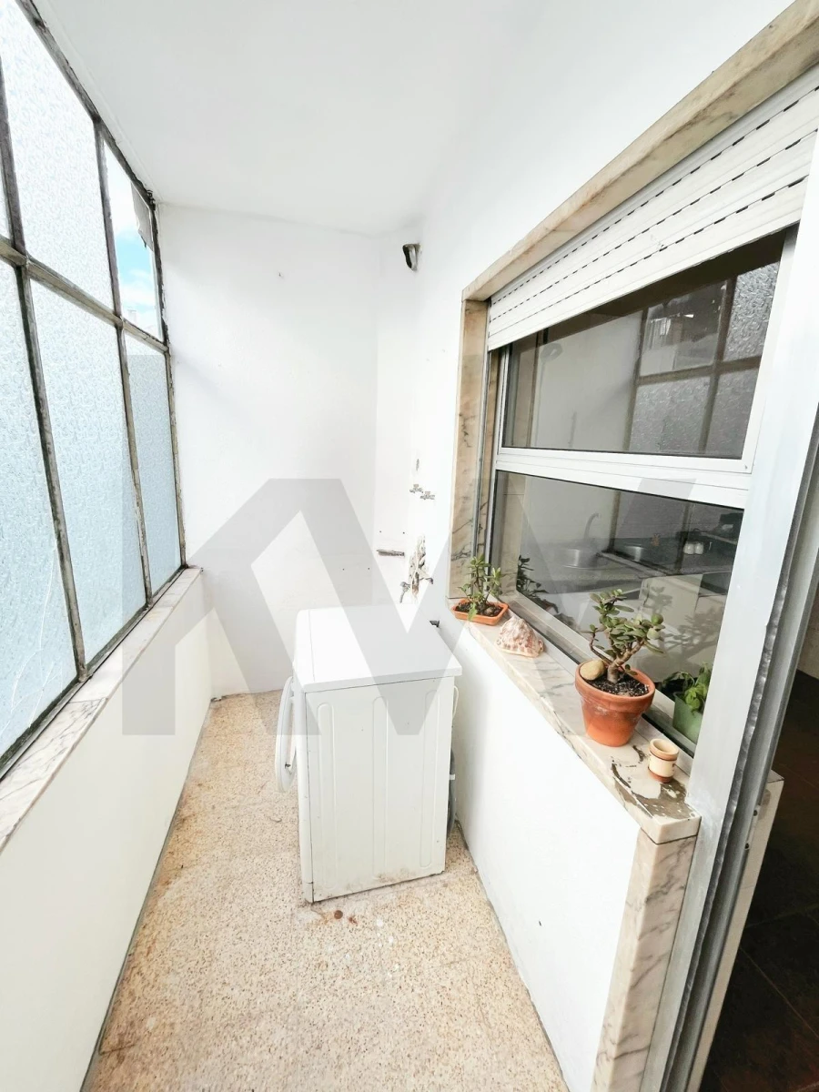 Apartamento T1 para Venda em Laranjeiro e Feijó Foto 14