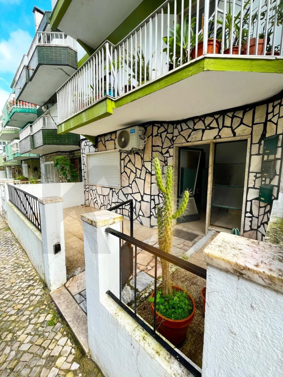 Apartamento T1 para Venda em Laranjeiro e Feijó Foto 18