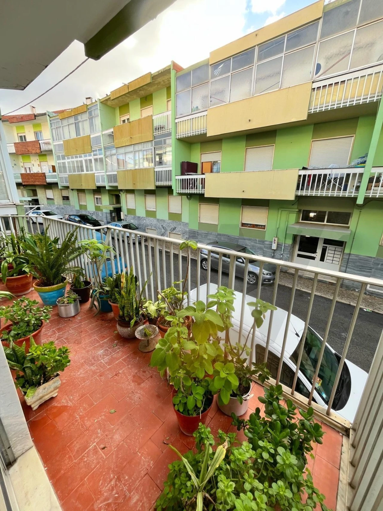 Apartamento T1 para Venda em Laranjeiro e Feijó Foto 2