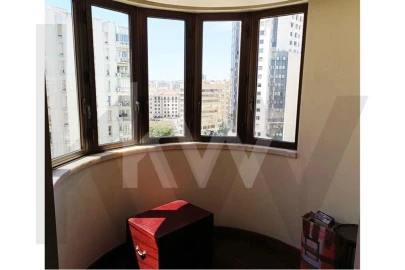 Apartamento T4 para Venda em Areeiro