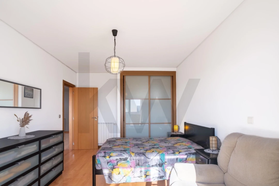 Apartamento T3 para Venda em Póvoa de Santa Iria e Forte da Casa Foto 17