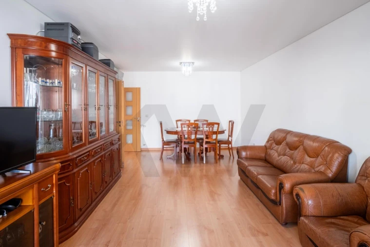 Apartamento T3 para Venda em Póvoa de Santa Iria e Forte da Casa Foto 25