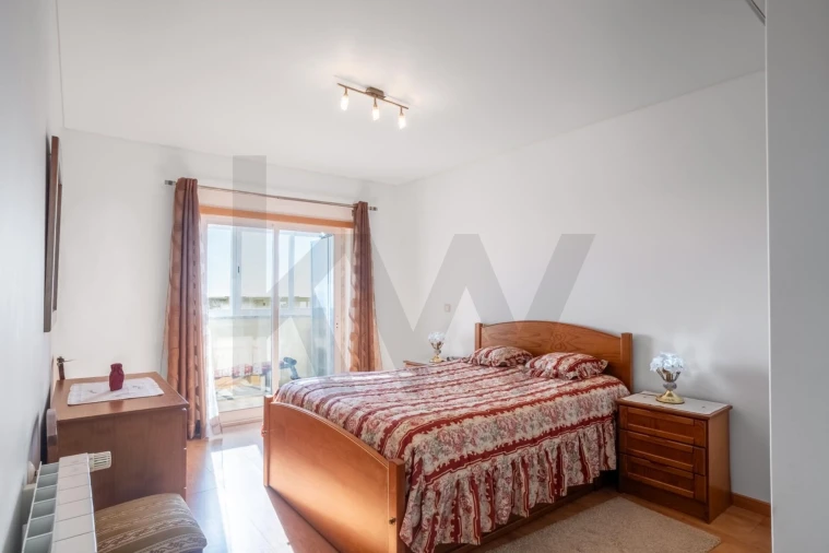 Apartamento T3 para Venda em Póvoa de Santa Iria e Forte da Casa Foto 9