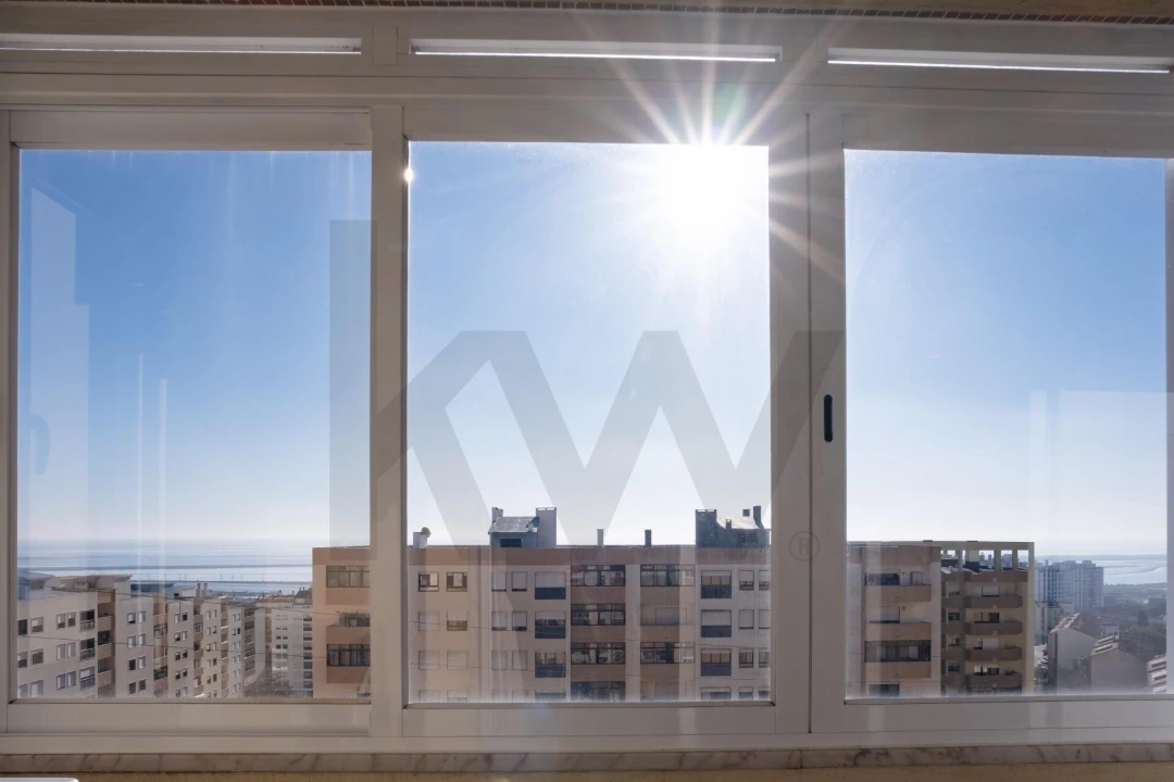 Apartamento T3 para Venda em Póvoa de Santa Iria e Forte da Casa Foto 20