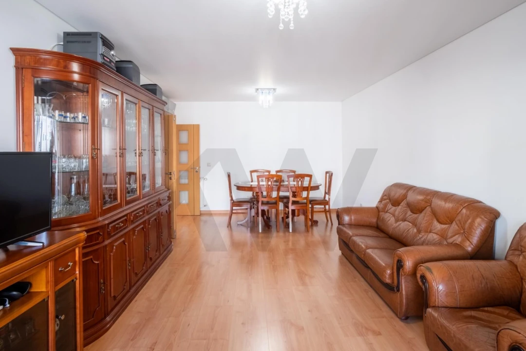 Apartamento T3 para Venda em Póvoa de Santa Iria e Forte da Casa Foto 25