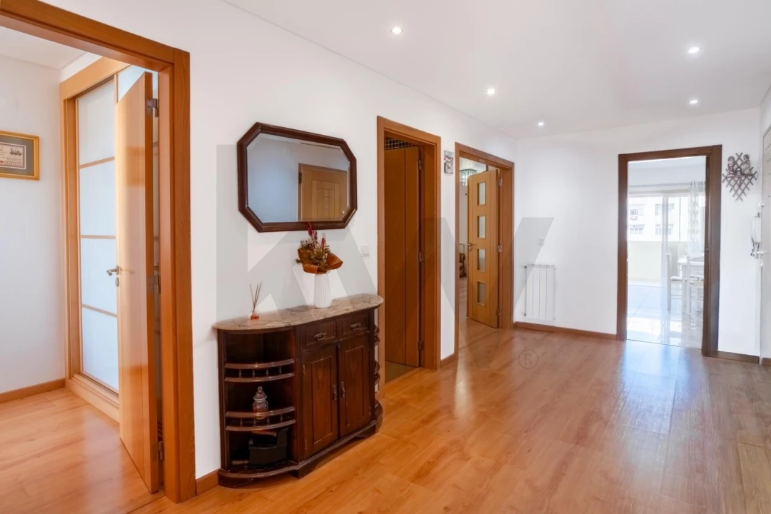 Apartamento T3 para Venda em Póvoa de Santa Iria e Forte da Casa Foto 7