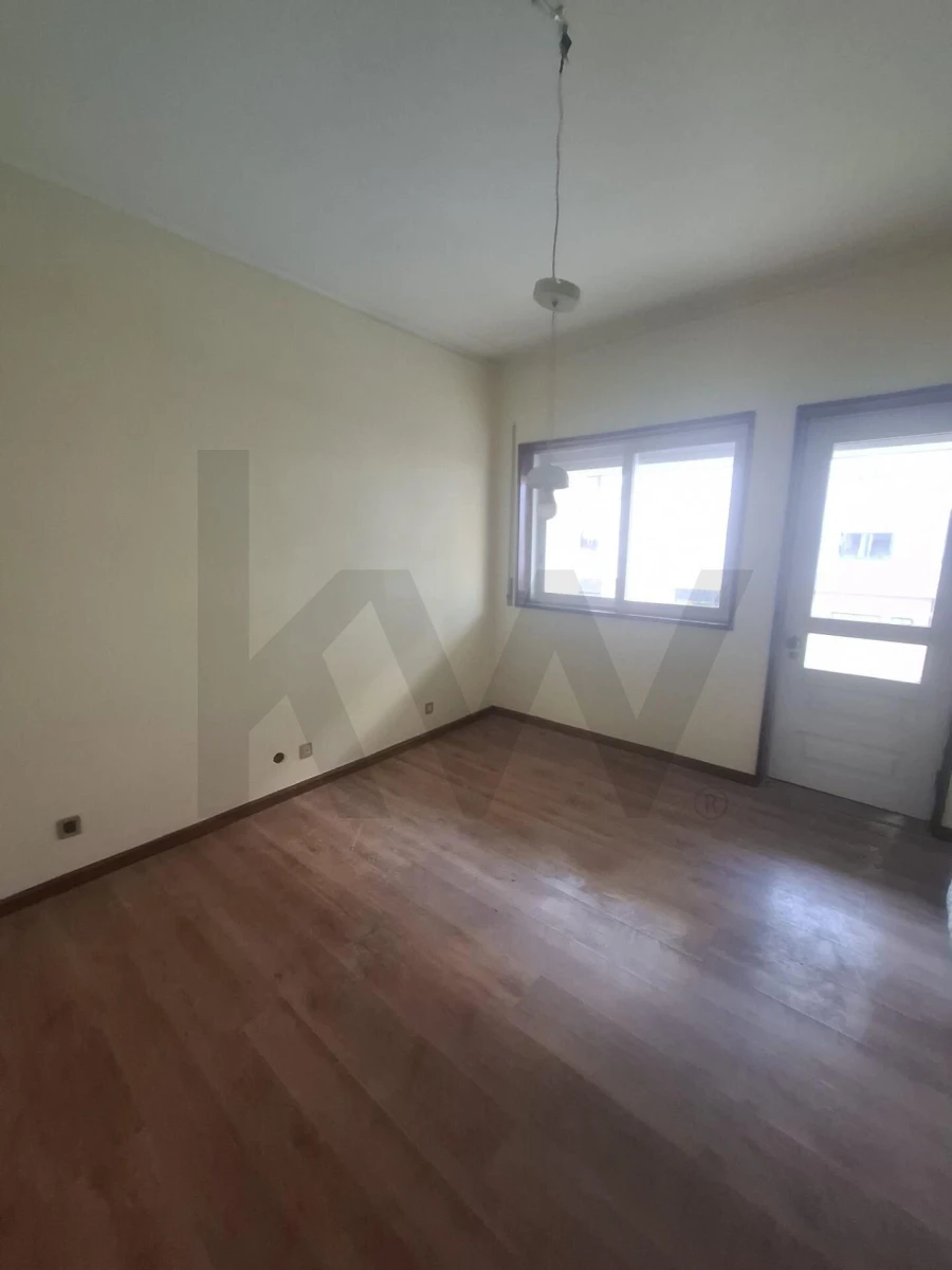 Apartamento T2 para Arrendamento em Santa Marinha e São Pedro da Afurada Foto 4