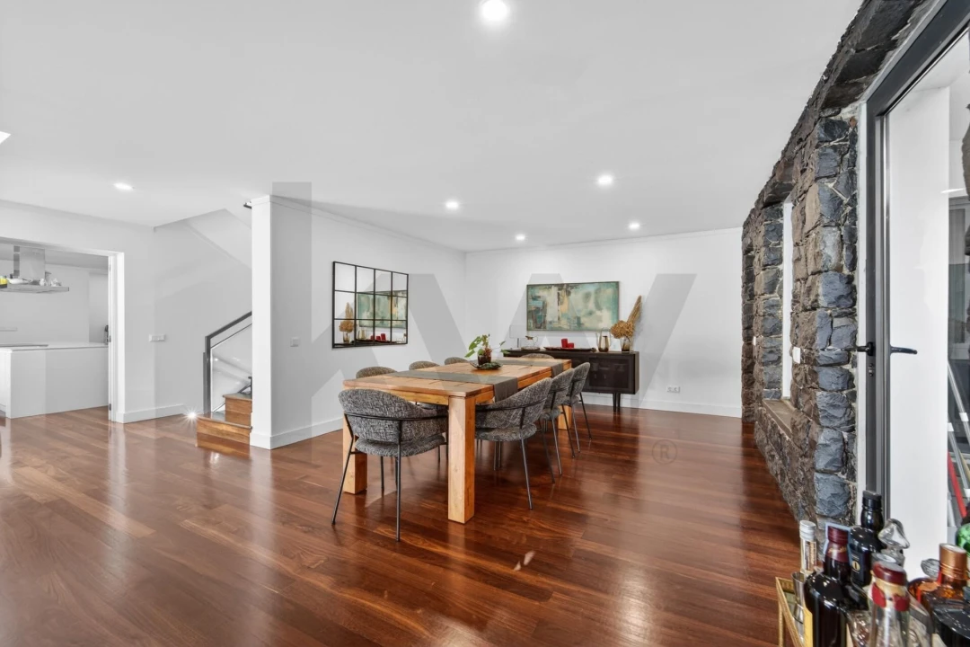 Moradia T4 para Venda em São Martinho Foto 33