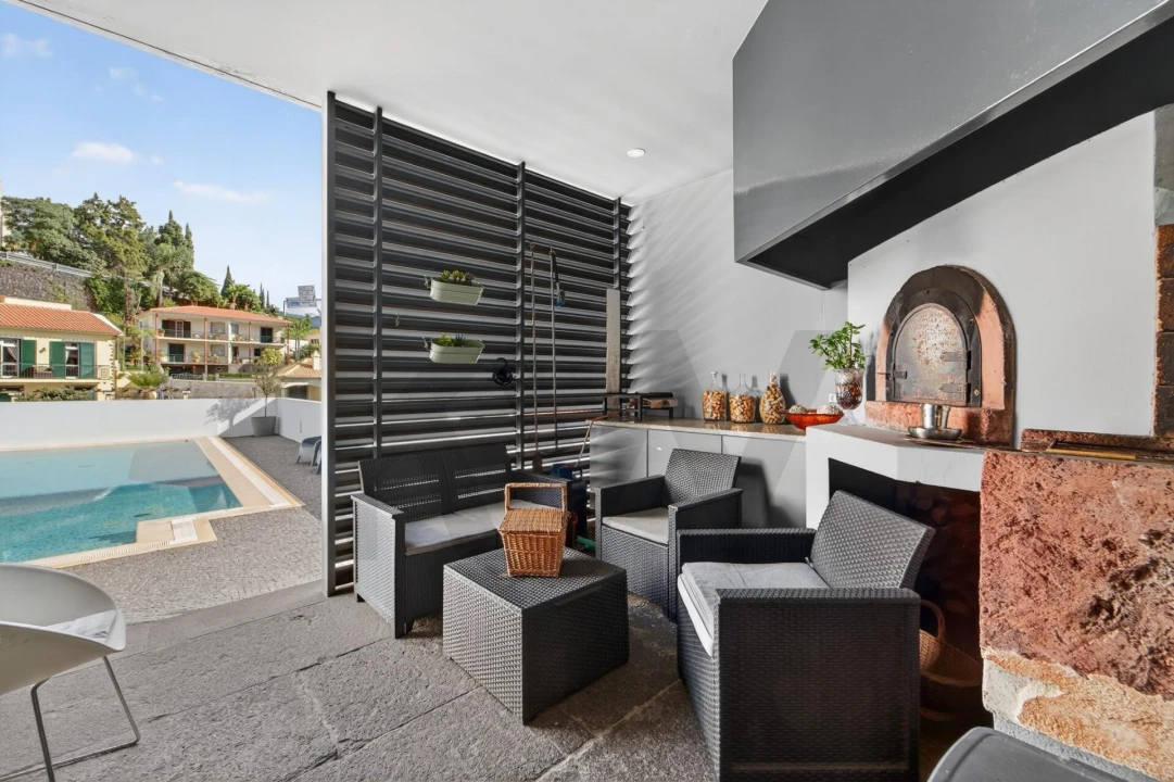 Moradia T4 para Venda em São Martinho Foto 4