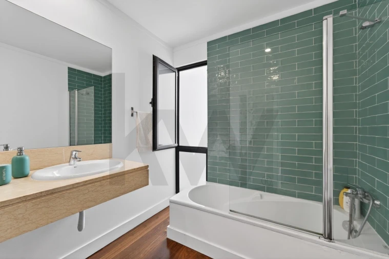 Moradia T4 para Venda em São Martinho Foto 17