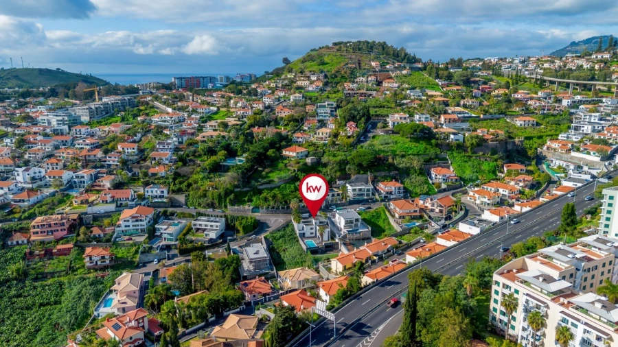 Moradia T4 para Venda em São Martinho Foto 10