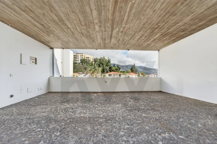 Moradia T4 para Venda em São Martinho Foto 45