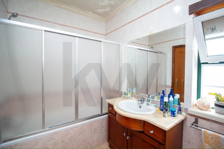 Apartamento T2 para Venda em Almeirim Foto 8