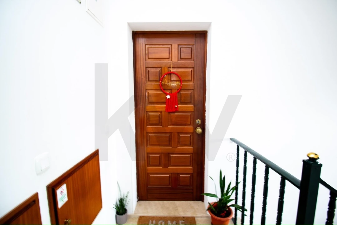 Apartamento T2 para Venda em Almeirim Foto 3