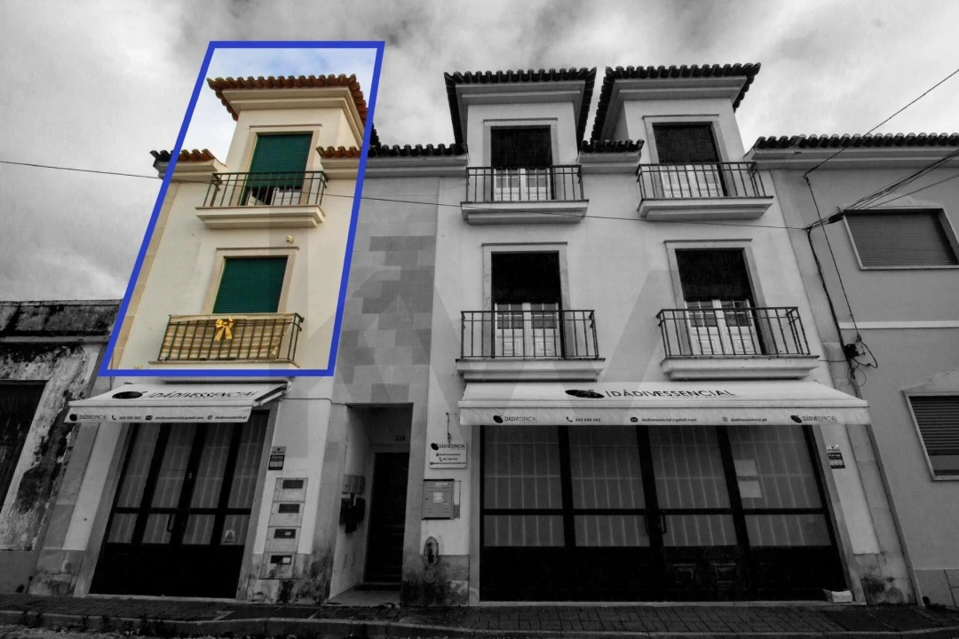 Apartamento T2 para Venda em Almeirim Foto 1