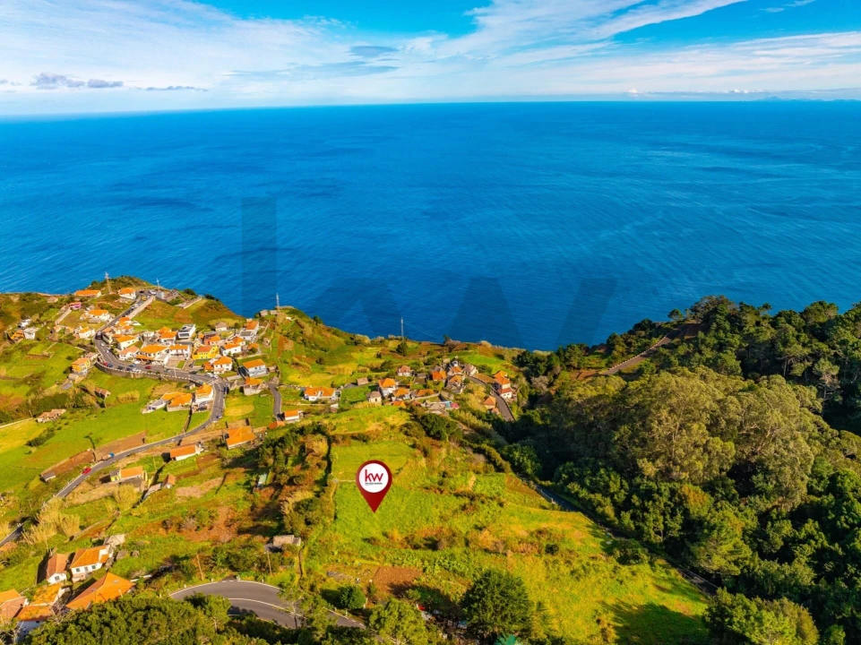 Terreno para Venda em Ribeira da Janela Foto 1