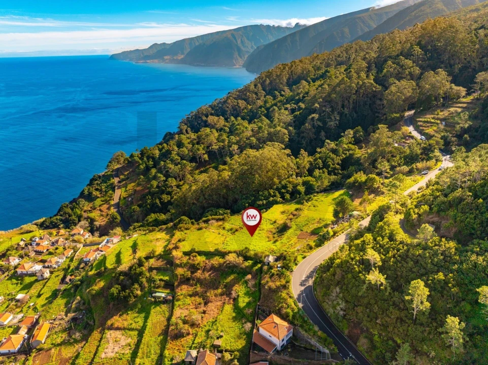Terreno para Venda em Ribeira da Janela Foto 3