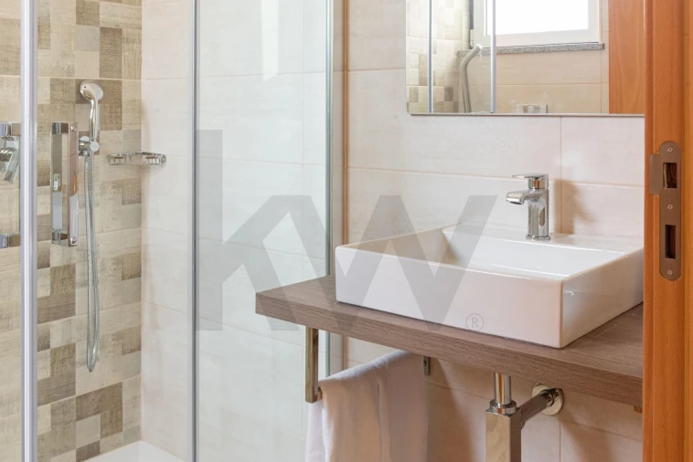 Negócio para Venda em Lagos (São Sebastião e Santa Maria) Foto 11