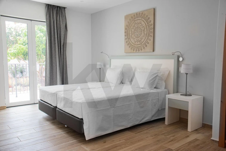 Negócio para Venda em Lagos (São Sebastião e Santa Maria) Foto 3