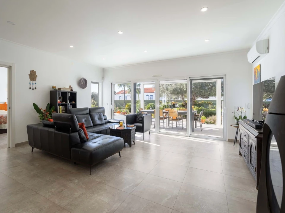 Moradia T3 para Venda em Vila Nova de Cacela Foto 3