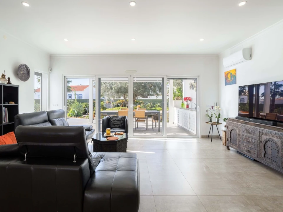 Moradia T3 para Venda em Vila Nova de Cacela Foto 9