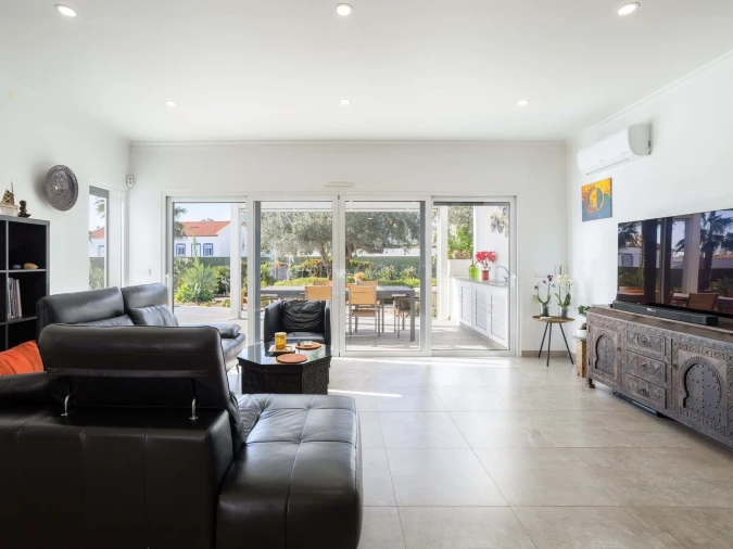 Moradia T3 para Venda em Vila Nova de Cacela Foto 9