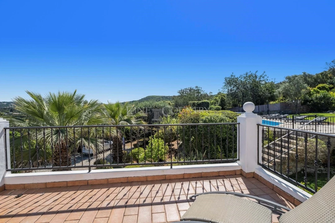 Moradia T3 para Venda em Santa Barbara de Nexe Foto 52