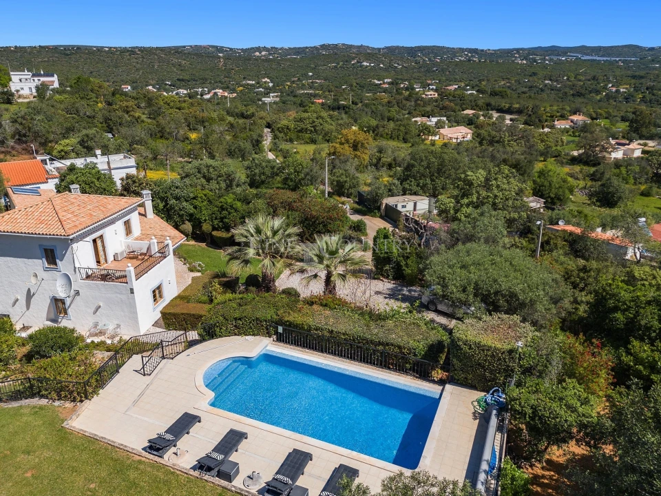 Moradia T3 para Venda em Santa Barbara de Nexe Foto 58