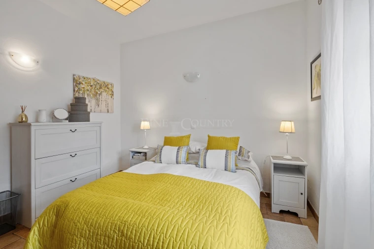 Moradia T3 para Venda em Santa Barbara de Nexe Foto 17