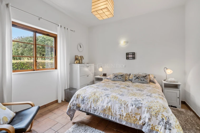 Moradia T3 para Venda em Santa Barbara de Nexe Foto 14