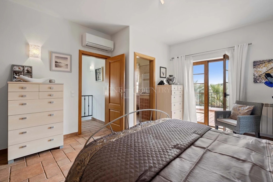 Moradia T3 para Venda em Santa Barbara de Nexe Foto 22