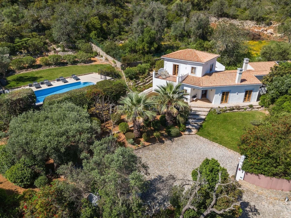 Moradia T3 para Venda em Santa Barbara de Nexe Foto 57