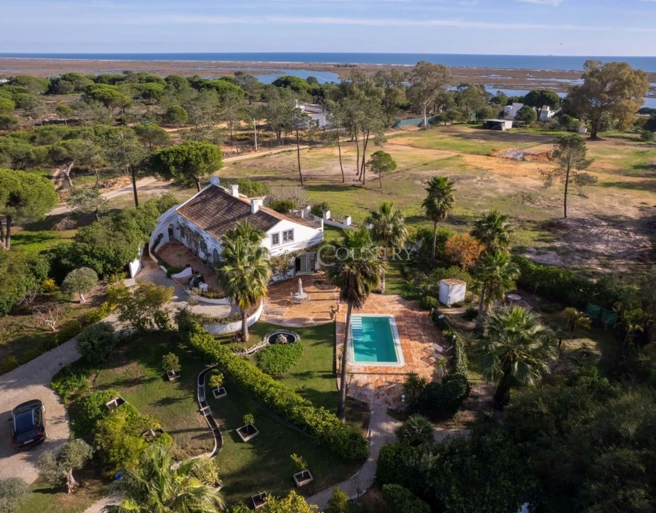 Moradia T4 para Venda em Conceição e Cabanas de Tavira Foto 1